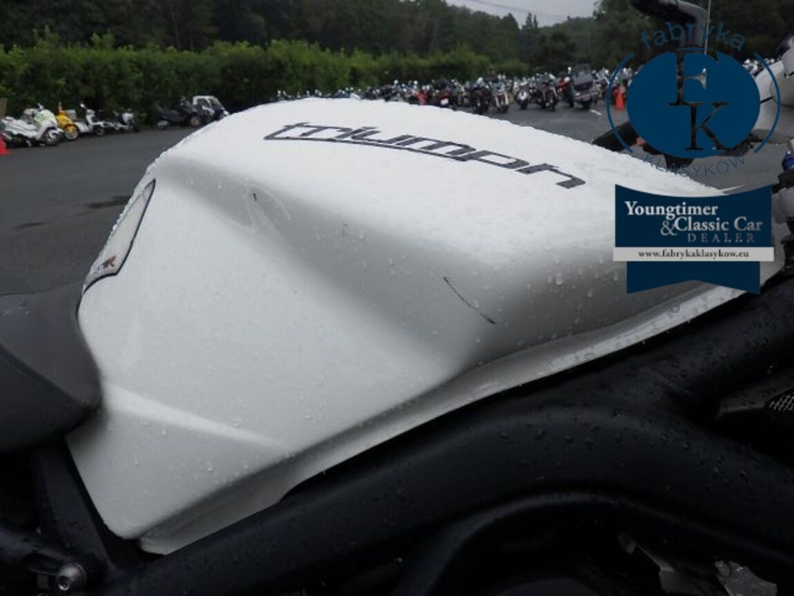 TRIUMPH STREET TRIPLE R 2011 - zdjęcie 12