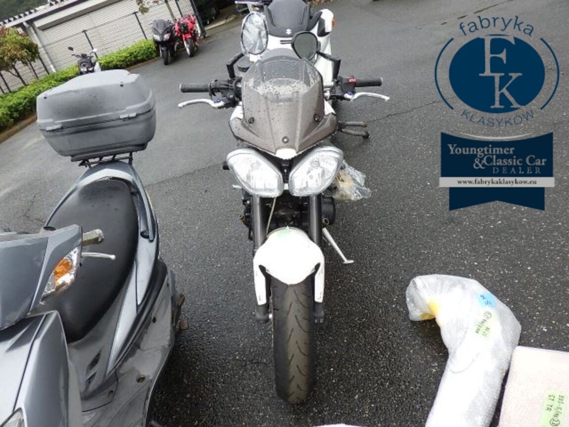 TRIUMPH STREET TRIPLE R 2011 - zdjęcie 16