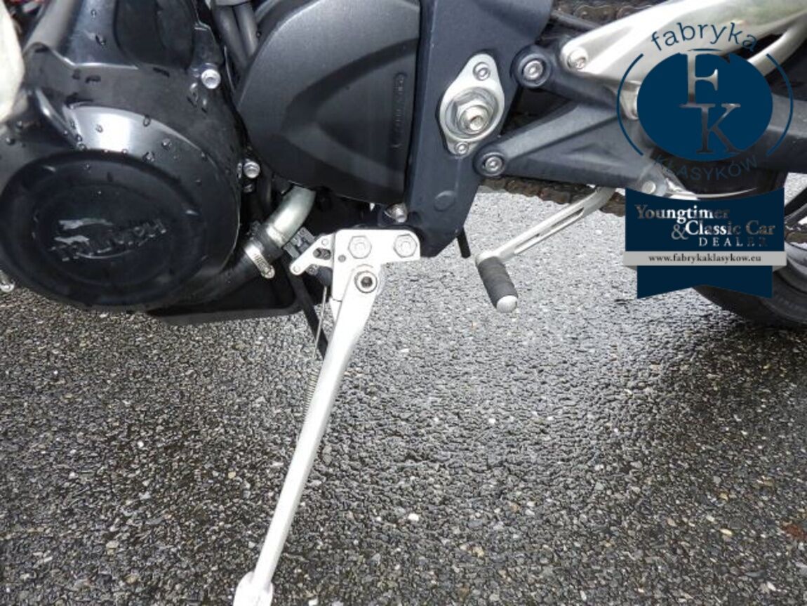TRIUMPH STREET TRIPLE R 2011 - zdjęcie 26