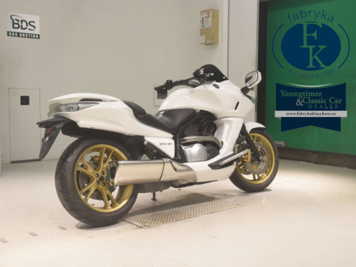 HONDA DN-01 2013 - zdjęcie 6