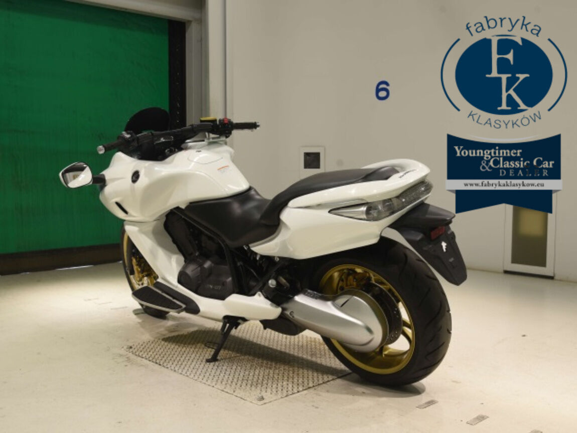 HONDA DN-01 2013 - zdjęcie 7