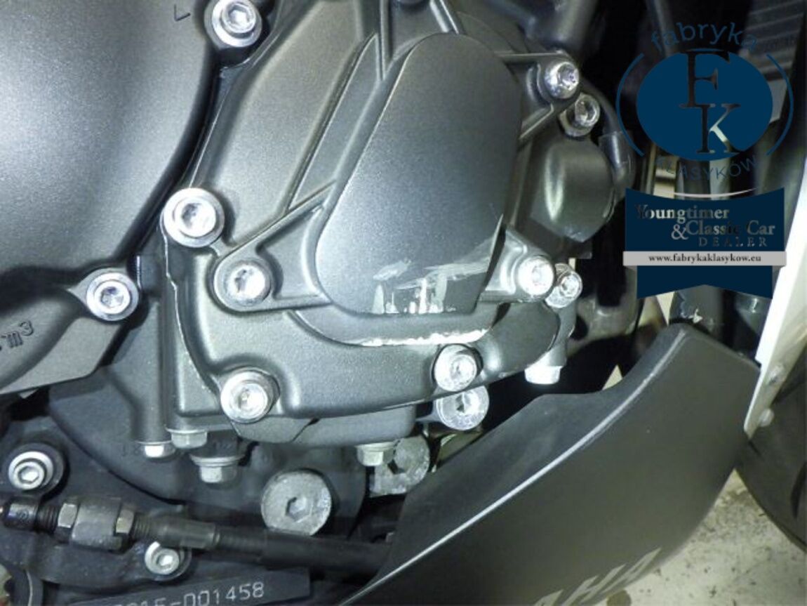 YAMAHA YZF-R1 2012 - zdjęcie 9