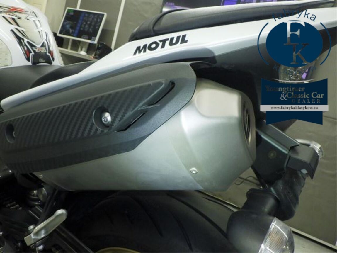 YAMAHA YZF-R1 2012 - zdjęcie 16