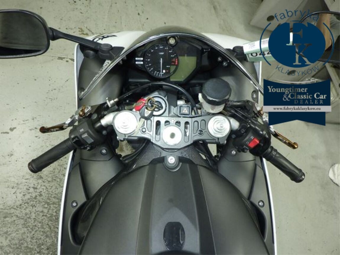 YAMAHA YZF-R1 2012 - zdjęcie 21