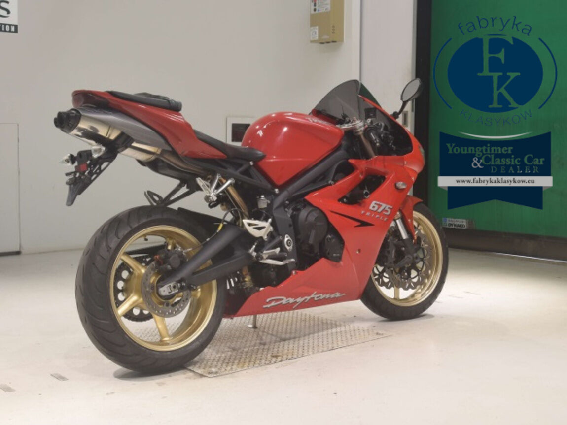 TRIUMPH DAYTONA675 2009 - zdjęcie 6
