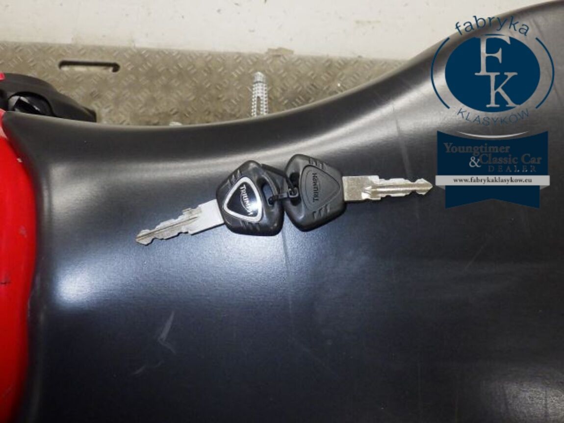 TRIUMPH DAYTONA675 2009 - zdjęcie 14