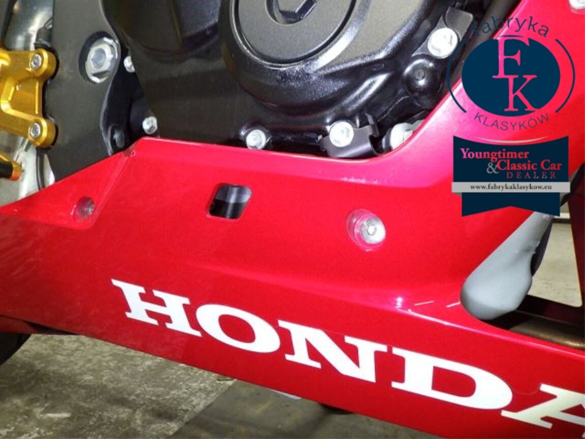 HONDA CBR600RR-4 2020 - zdjęcie 17