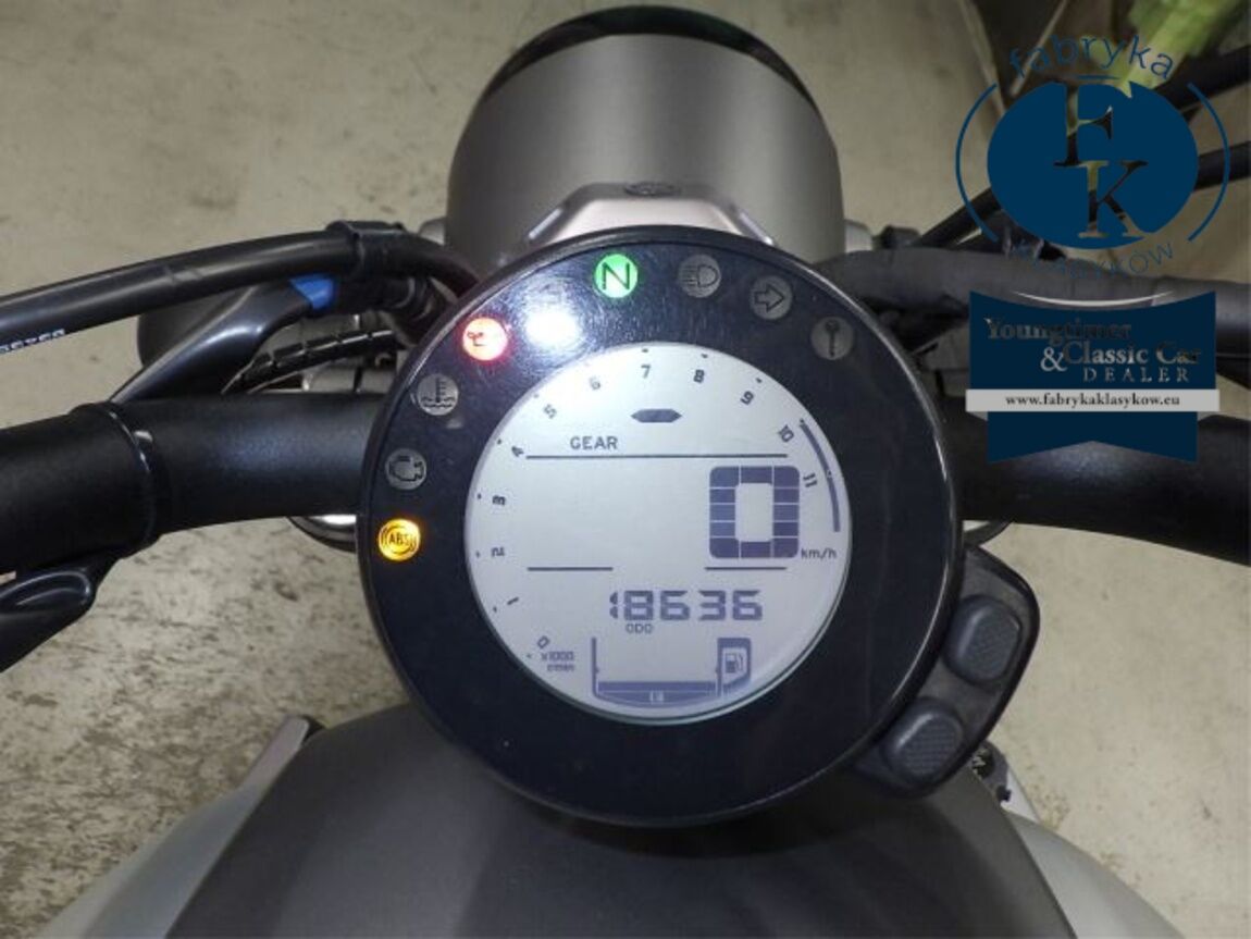 YAMAHA XSR700 2018 - zdjęcie 15