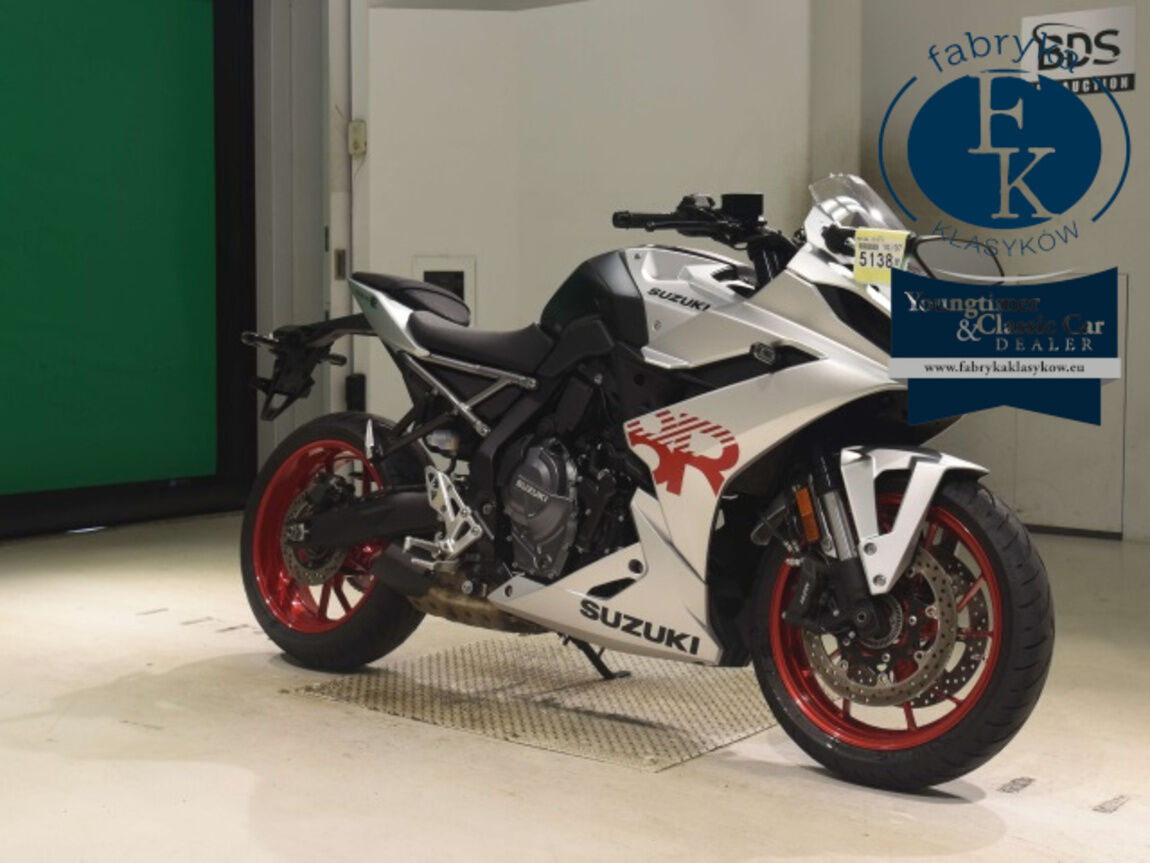 SUZUKI GSX-8R  - zdjęcie 4