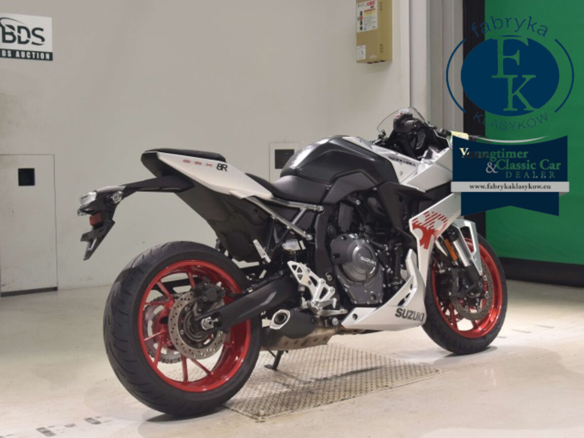 SUZUKI GSX-8R  - zdjęcie 6