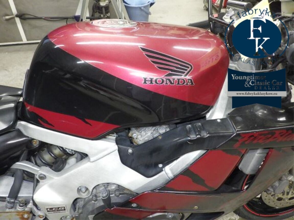 HONDA CBR400RR 1995 - zdjęcie 18