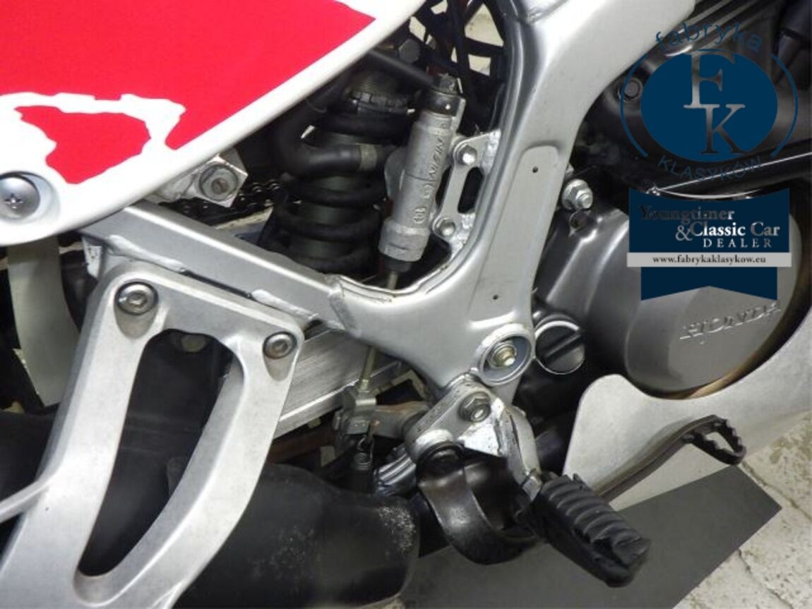 HONDA AFRICA TWIN 750 1994 - zdjęcie 30