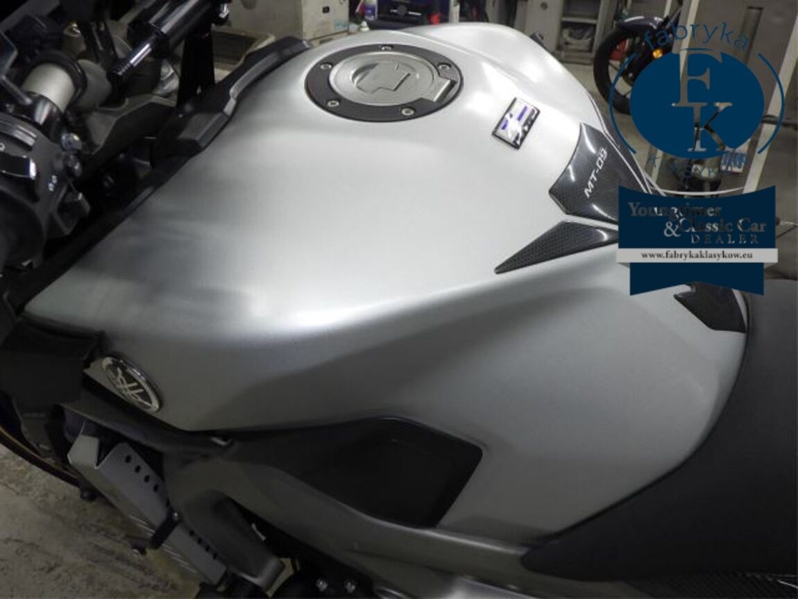 YAMAHA MT-09A 2015 - zdjęcie 20