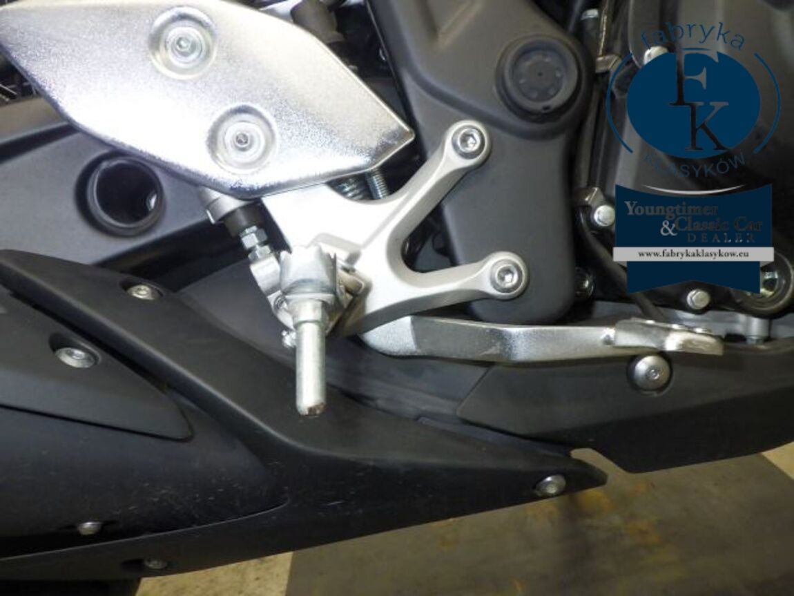 YAMAHA YZF-R3 2020 - zdjęcie 29