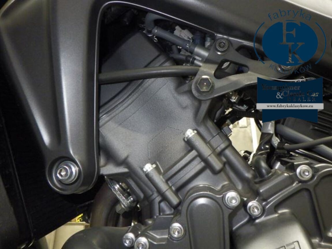 YAMAHA MT-09-2SP 2024 - zdjęcie 12