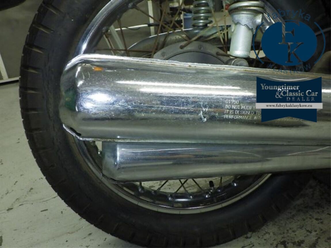SUZUKI GT750 1974 - zdjęcie 16