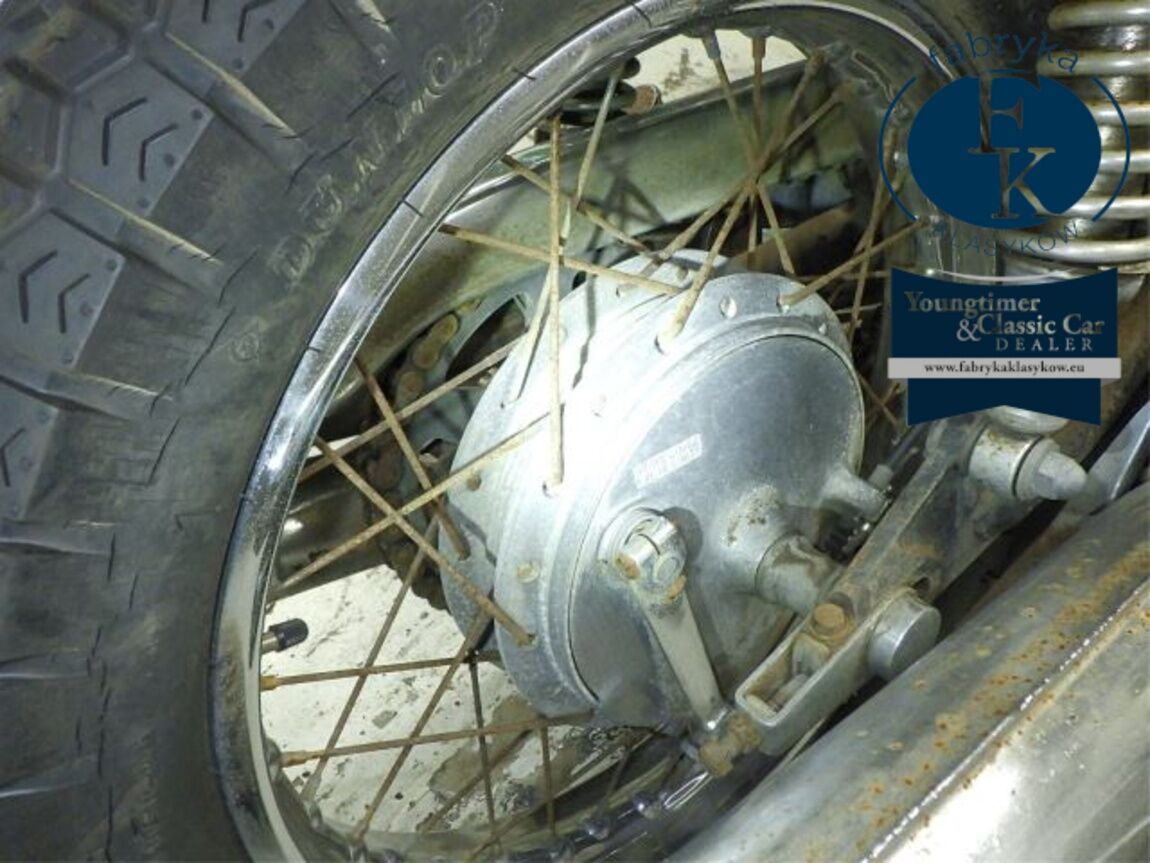 SUZUKI GT750 1974 - zdjęcie 26