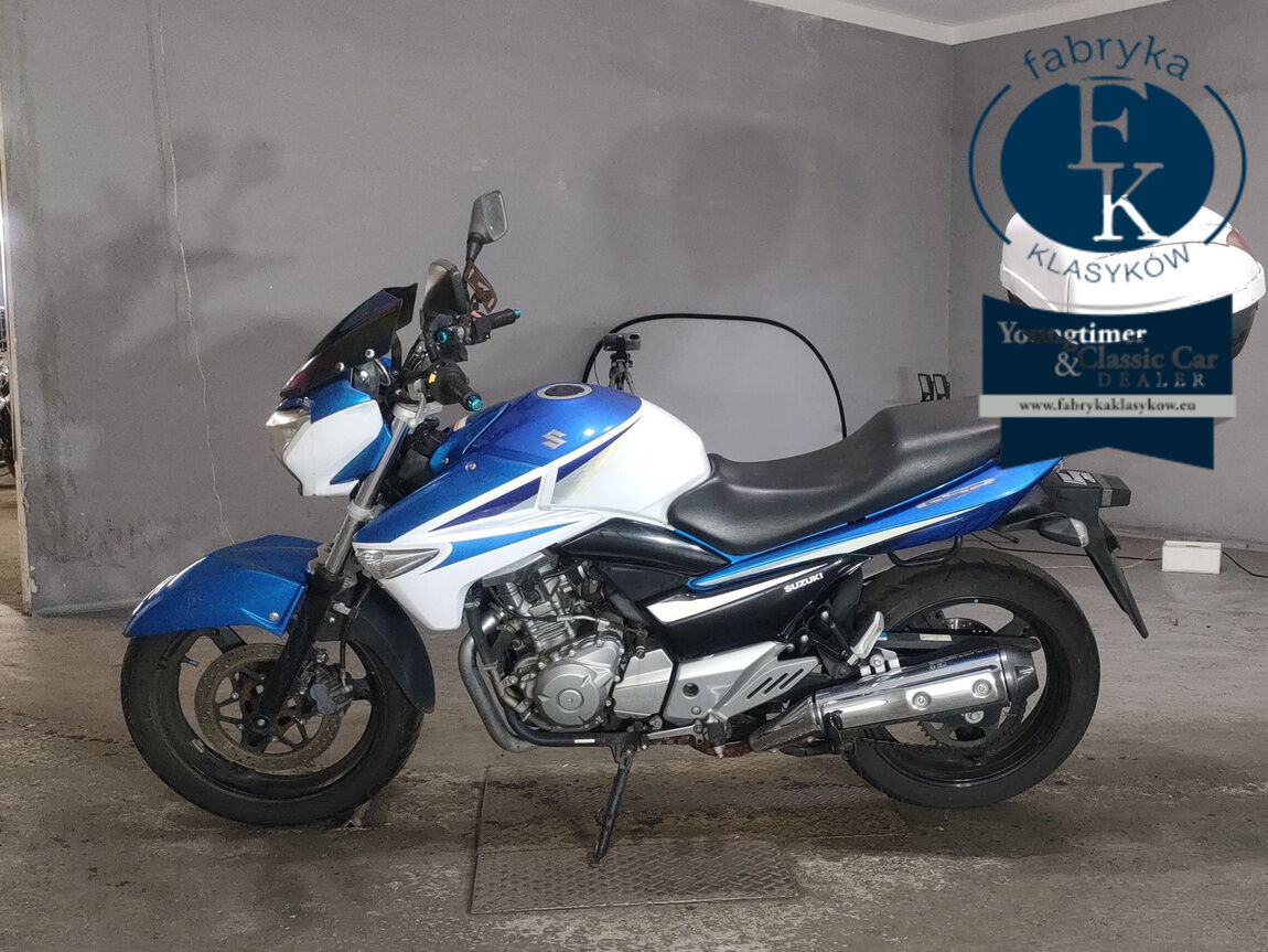 SUZUKI GSR250  - zdjęcie 3