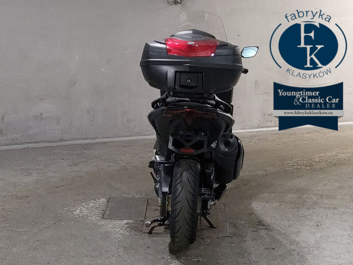 YAMAHA T-MAX560 2023 - zdjęcie 5
