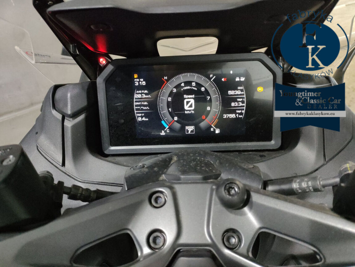 YAMAHA T-MAX560 2023 - zdjęcie 6