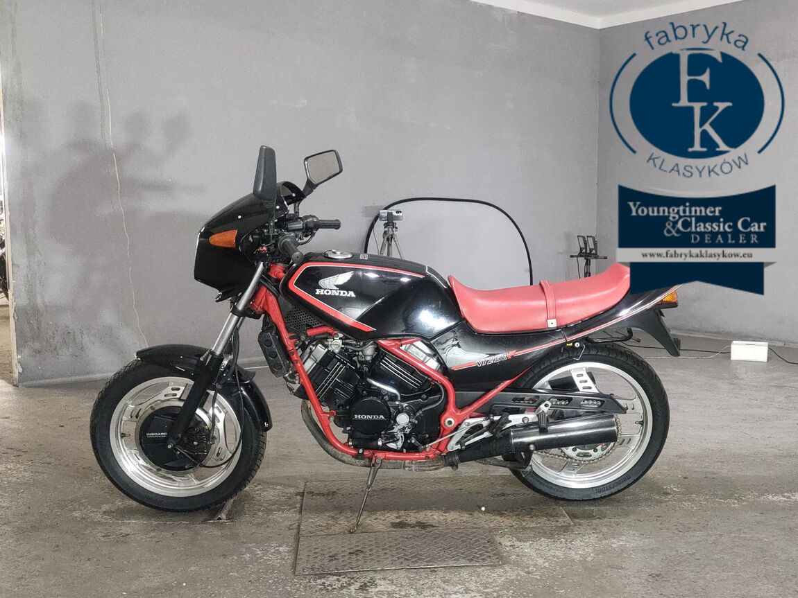 HONDA VT250F  - zdjęcie 3