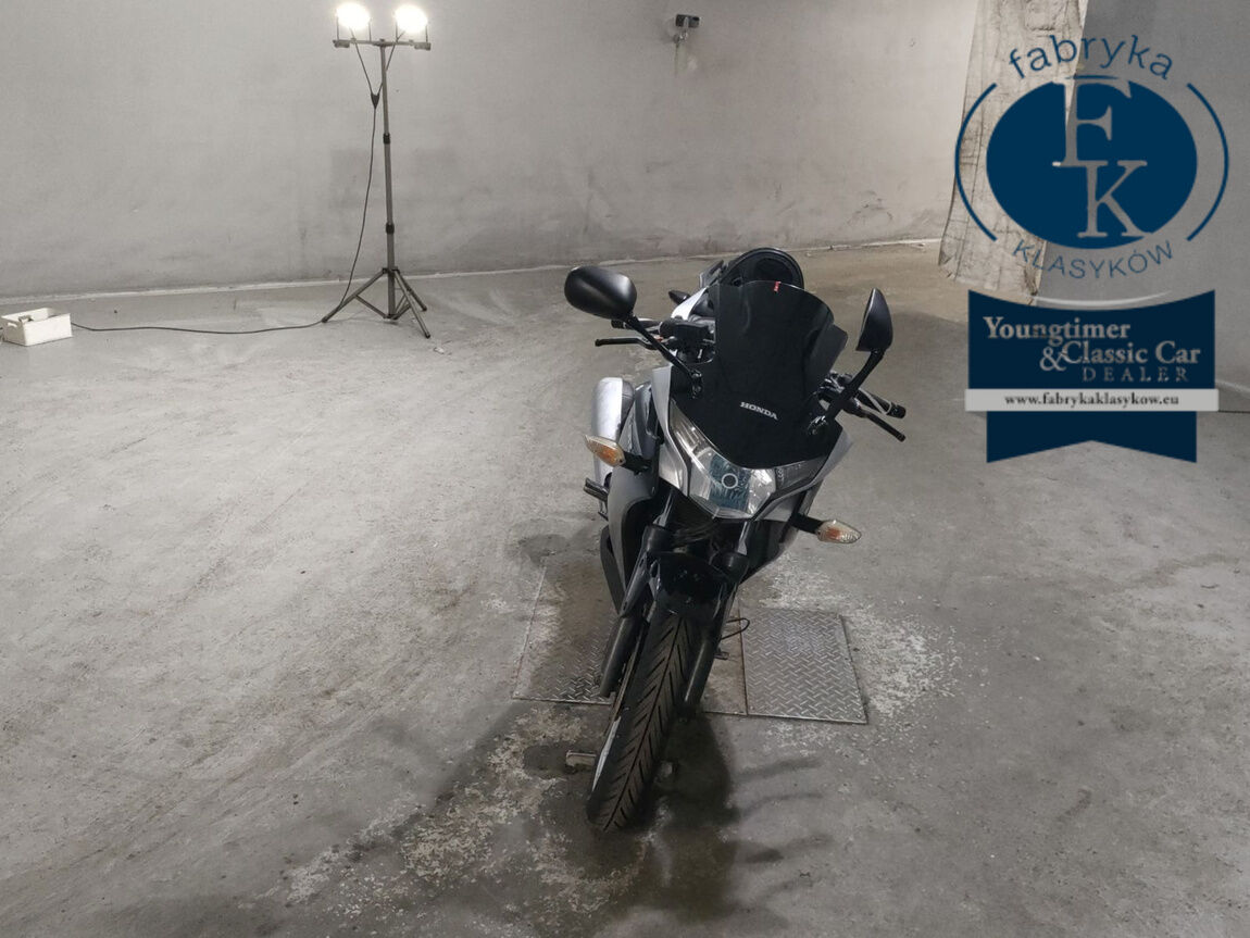 HONDA CBR250R  - zdjęcie 4