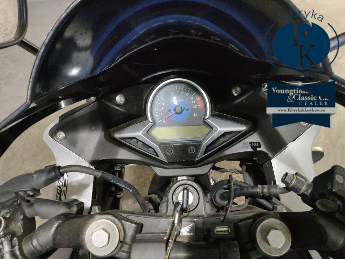HONDA CBR250R  - zdjęcie 6