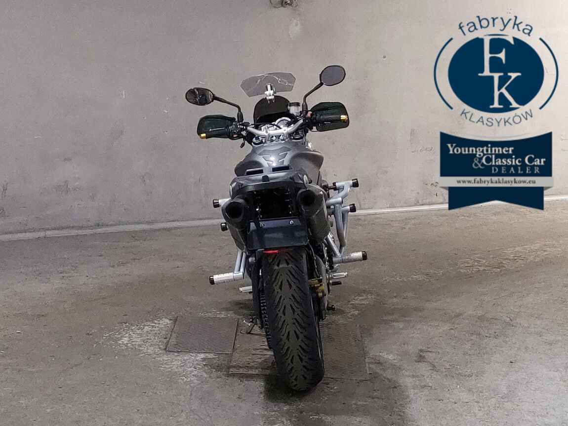 TRIUMPH STREET TRIPLE R 2008 - zdjęcie 5