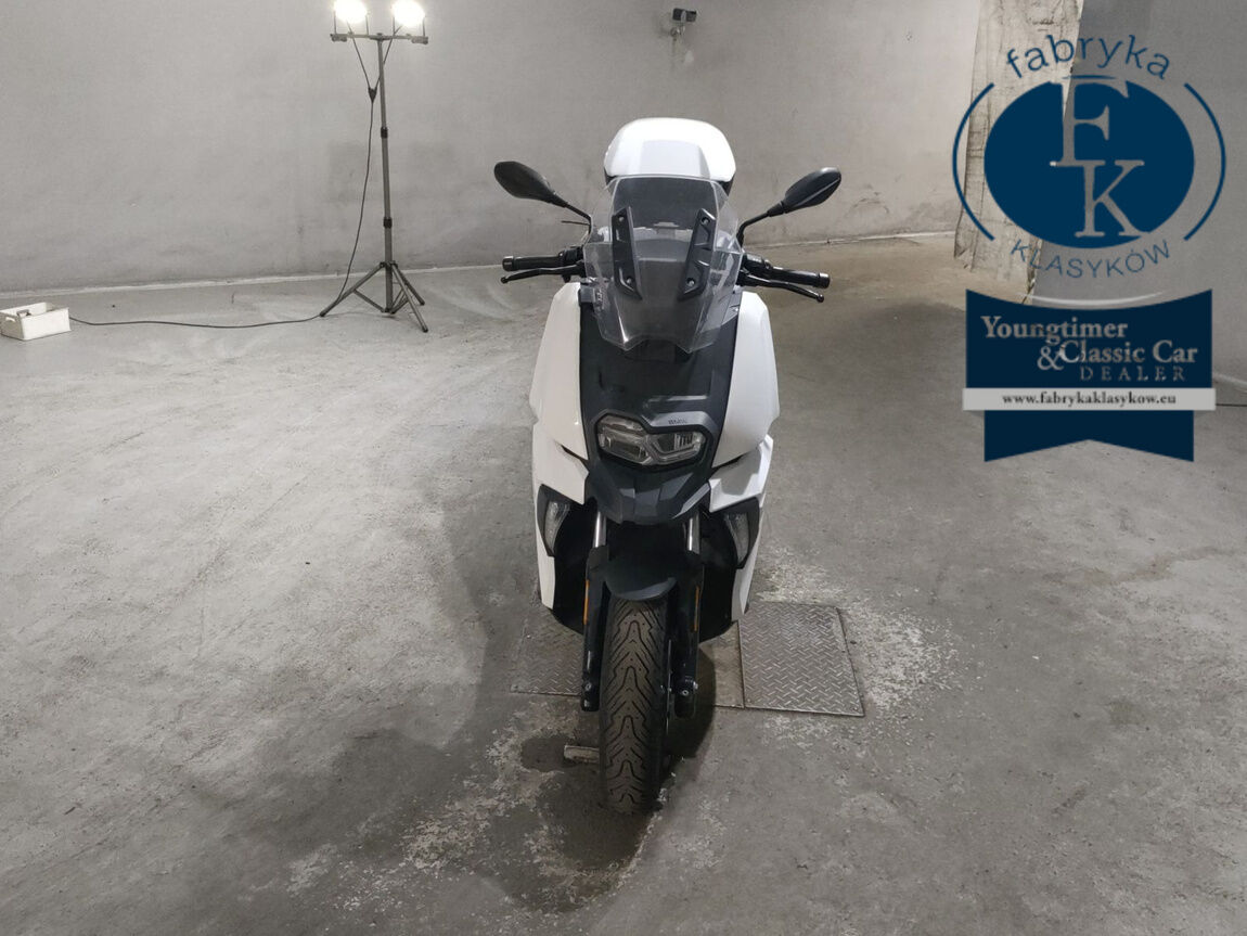 BMW BMW C400X 2019 - zdjęcie 4