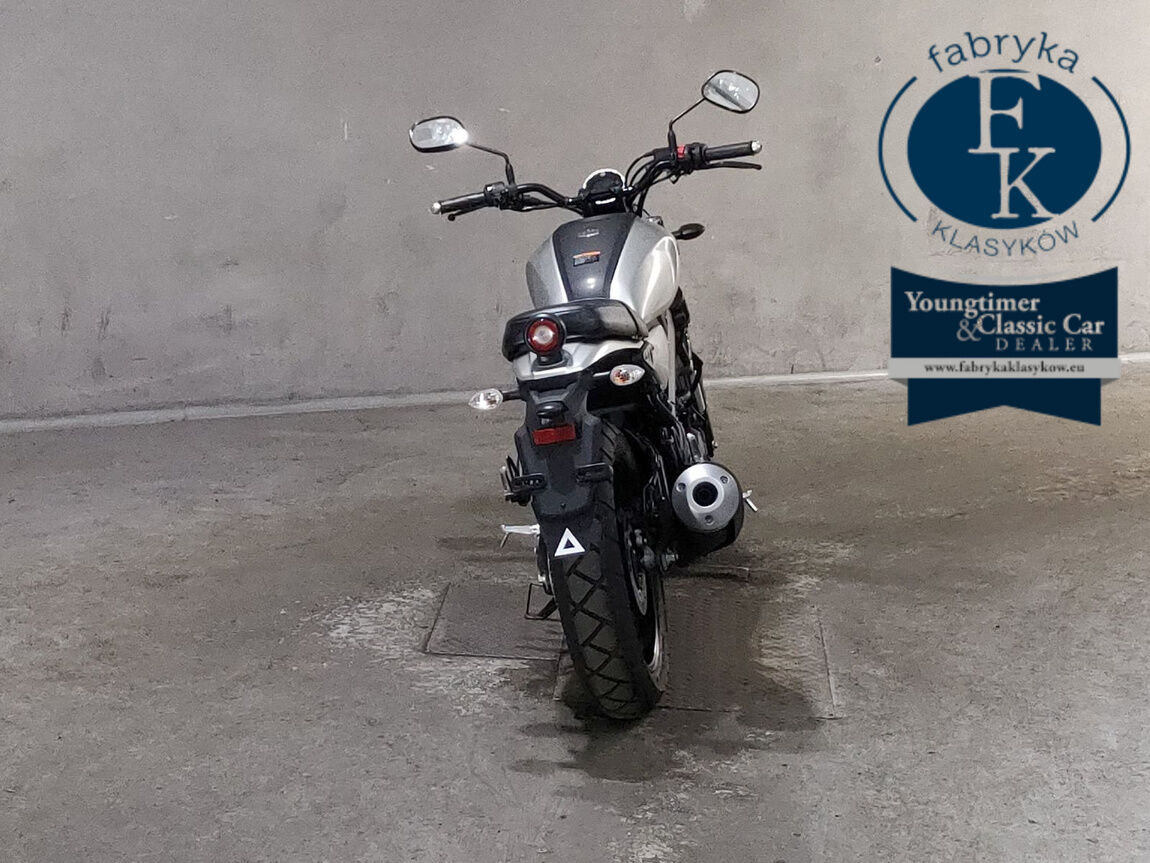 YAMAHA XSR125  - zdjęcie 5
