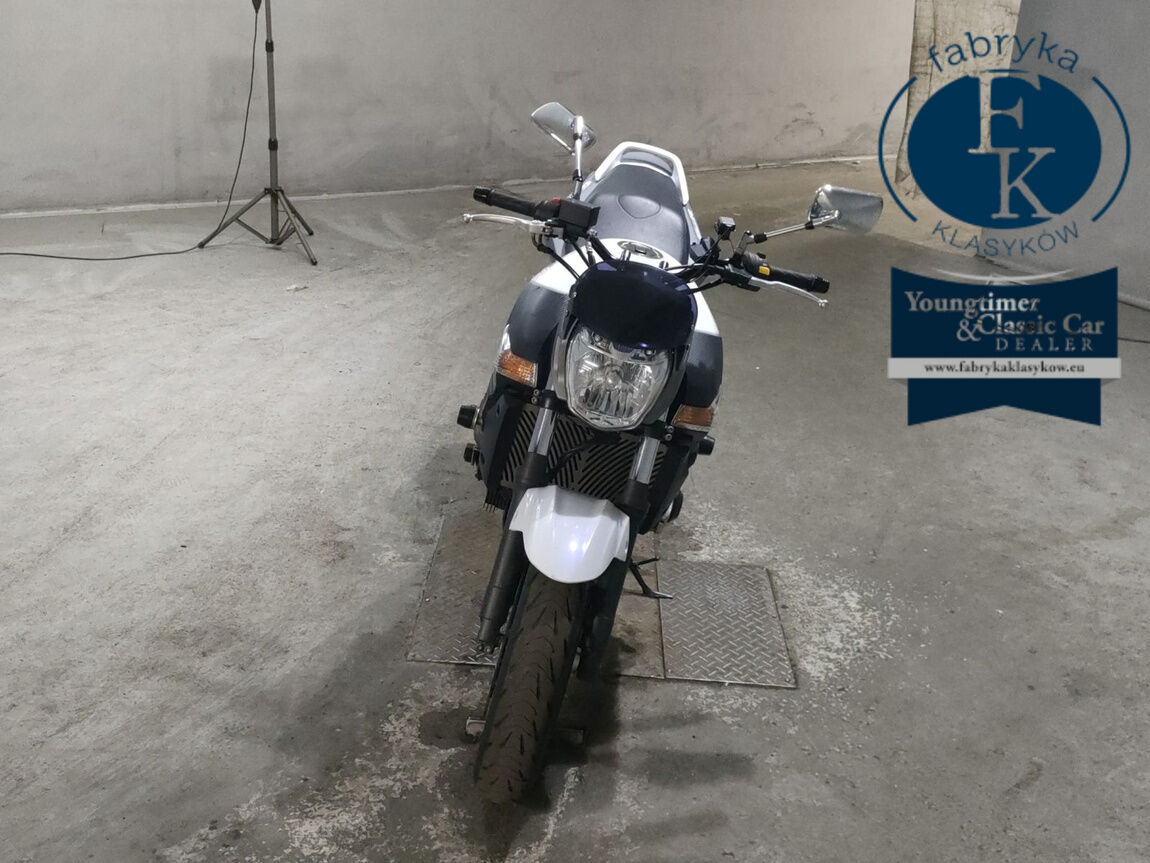 SUZUKI GSR400 2015 - zdjęcie 4
