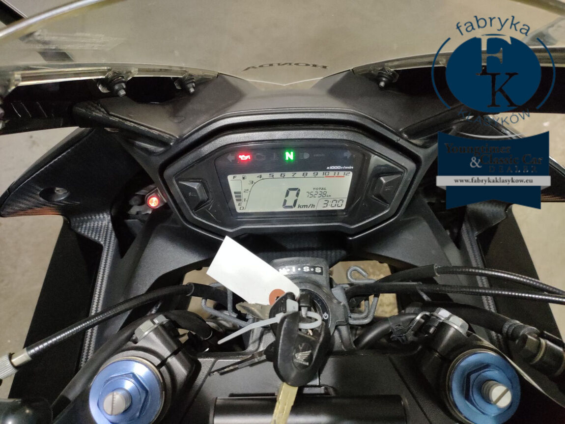 HONDA CBR400R 2016 - zdjęcie 6