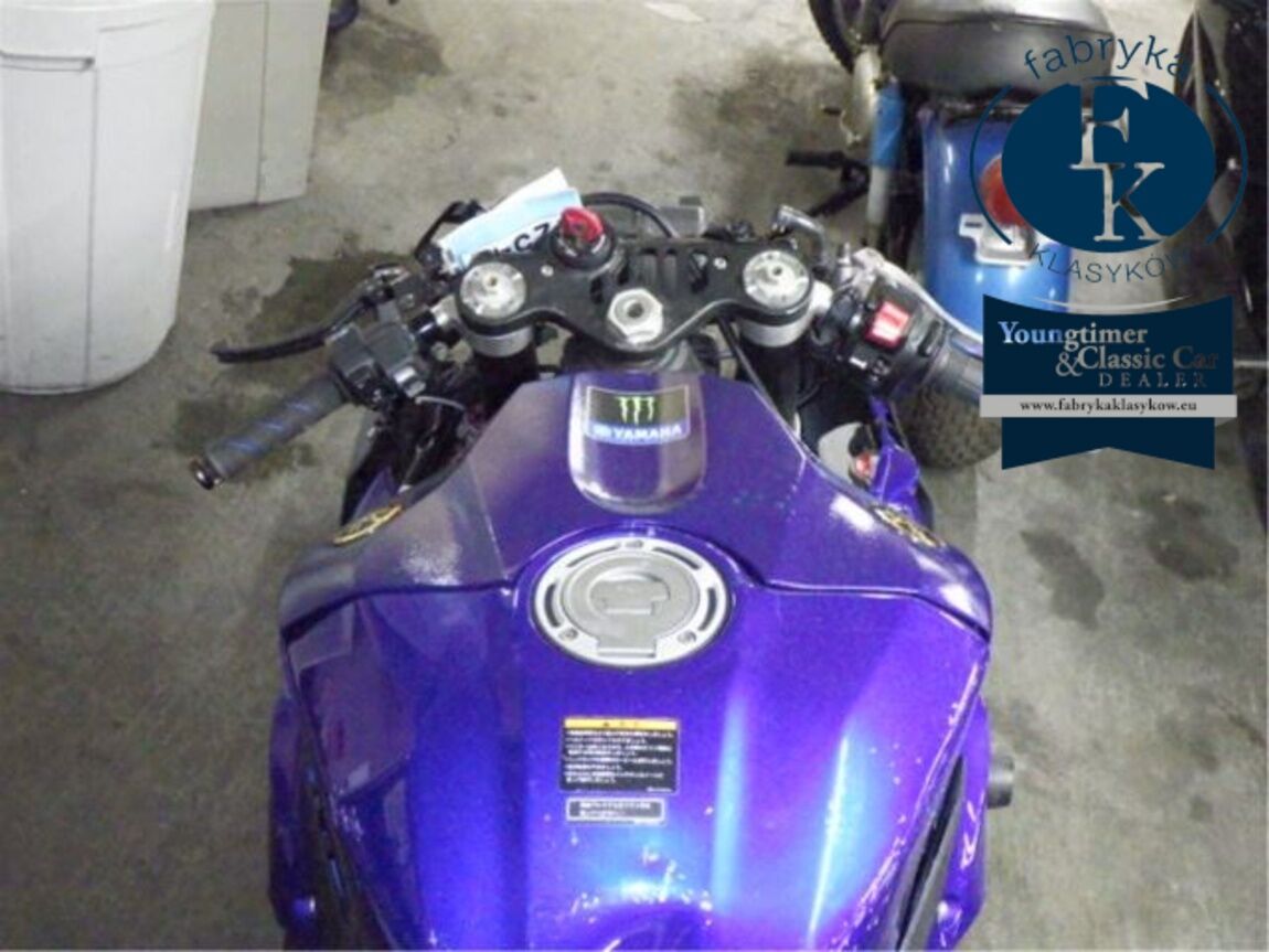 YAMAHA YZF-R1 2023 - zdjęcie 16
