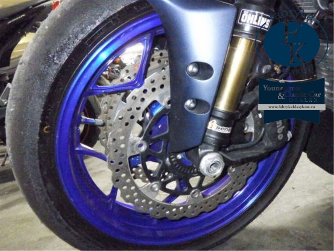 YAMAHA YZF-R1 2023 - zdjęcie 17