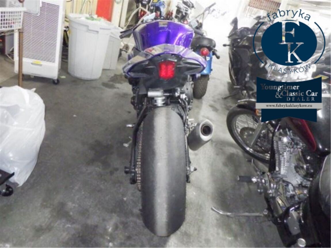 YAMAHA YZF-R1 2023 - zdjęcie 23