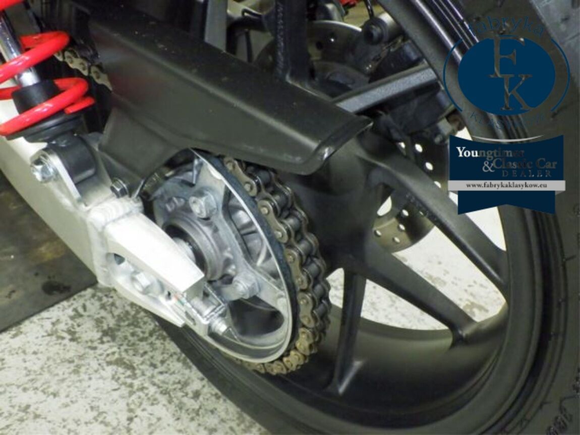 HONDA CB400SFV-4ABS  - zdjęcie 29
