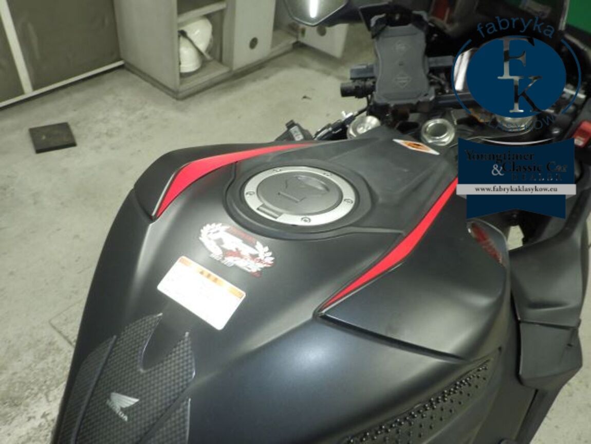 HONDA CBR1000RR 2017 - zdjęcie 18