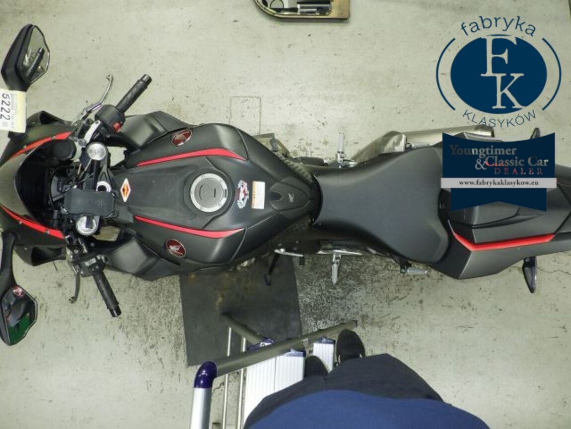 HONDA CBR1000RR 2017 - zdjęcie 32