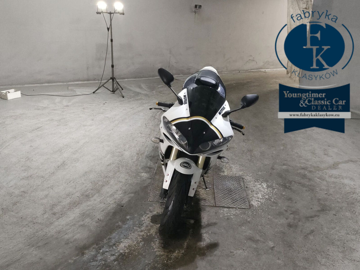 YAMAHA YZF-R1 2004 - zdjęcie 4