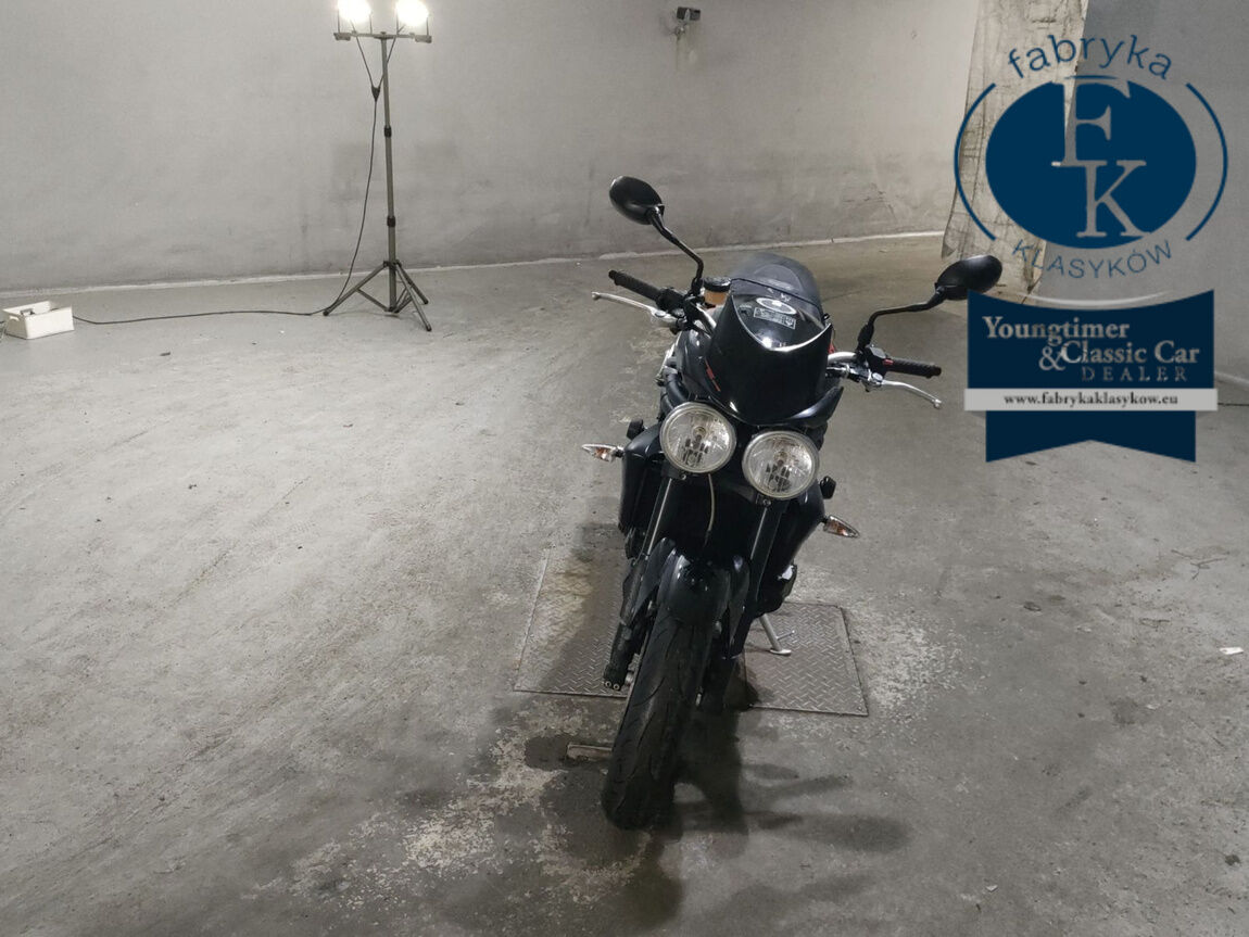 TRIUMPH SPEED TRIPLE 2010 - zdjęcie 4