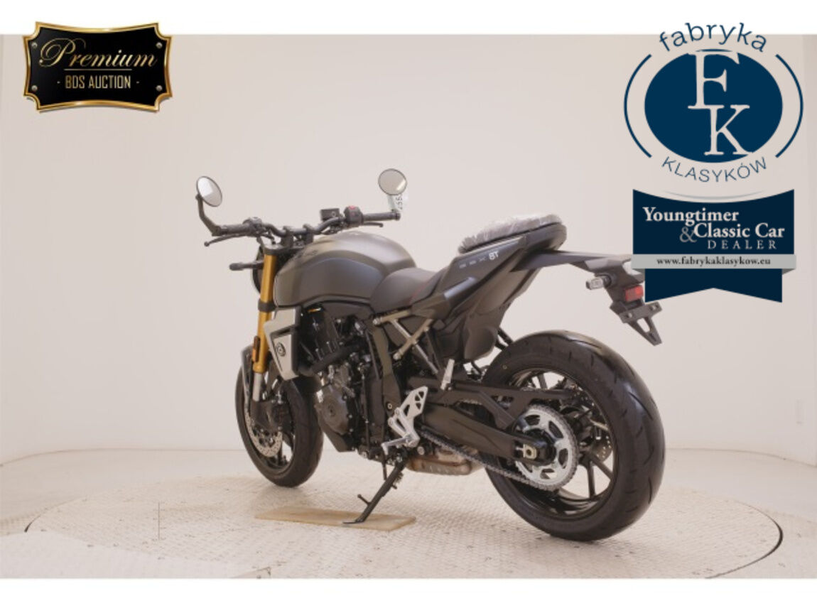 SUZUKI GSX-8T  - zdjęcie 7