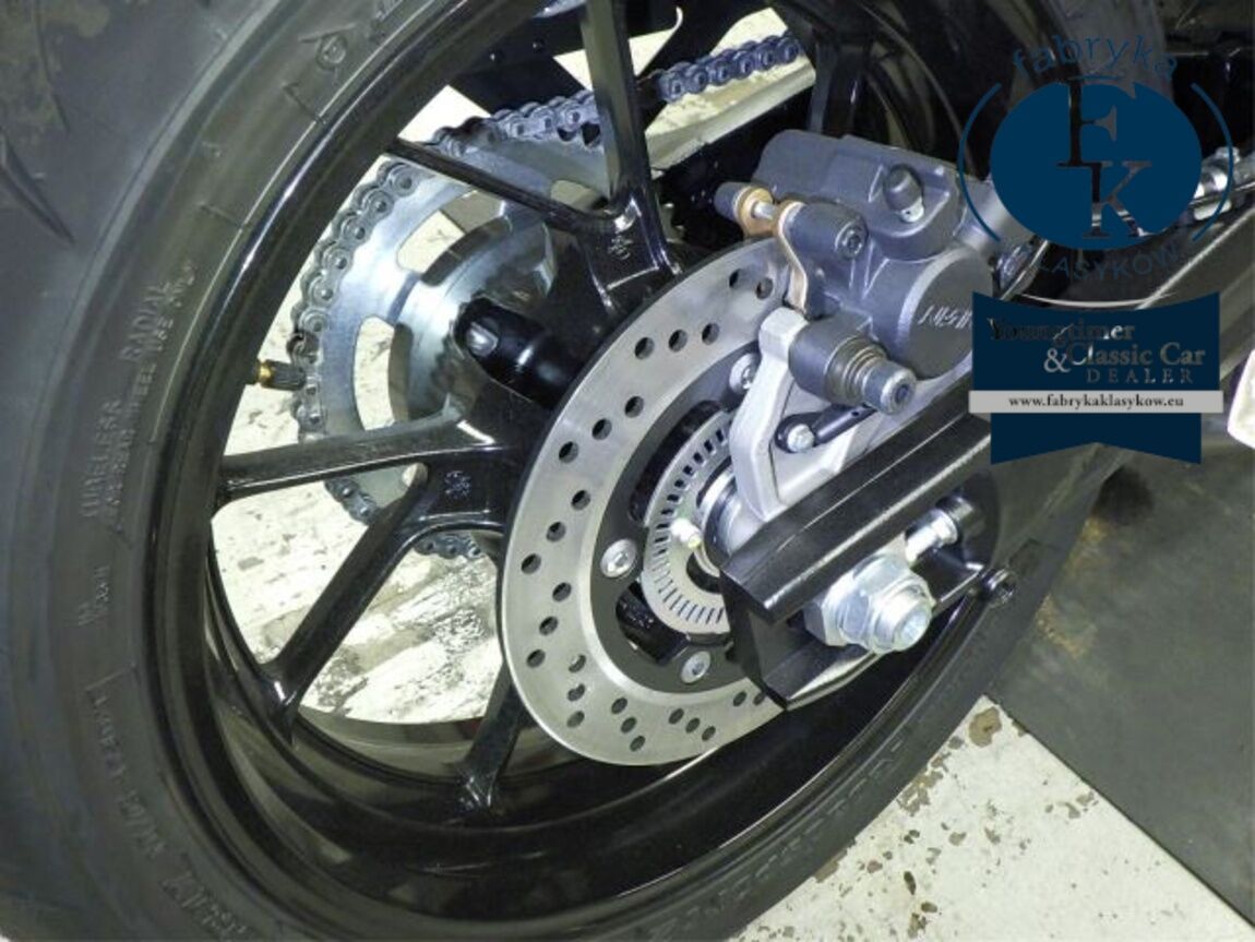 SUZUKI GSX-8T  - zdjęcie 26