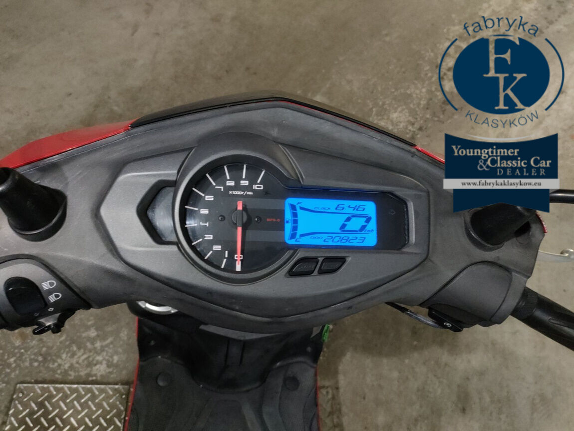 YAMAHA CYGNUS125XSR - zdjęcie 6