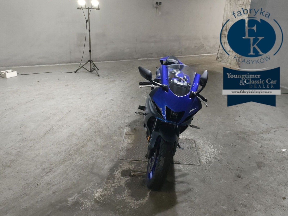 YAMAHA YZF-R7 2023 - zdjęcie 4