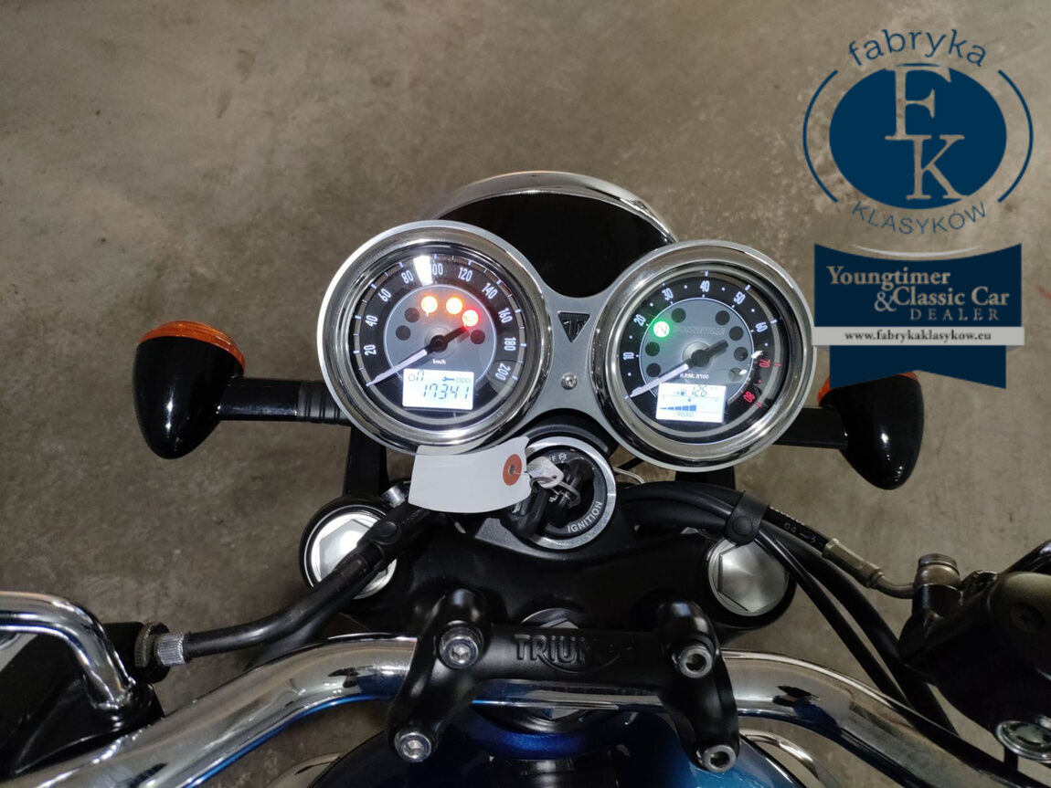 TRIUMPH BONNEVILLE T100 2023 - zdjęcie 6