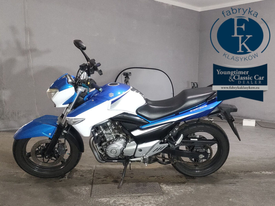 SUZUKI GSR250  - zdjęcie 3