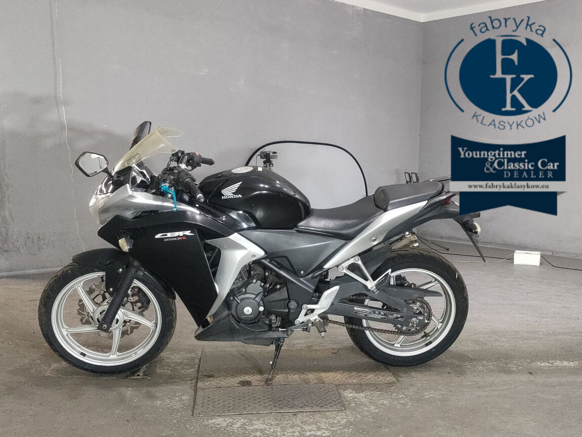HONDA CBR250R  - zdjęcie 3