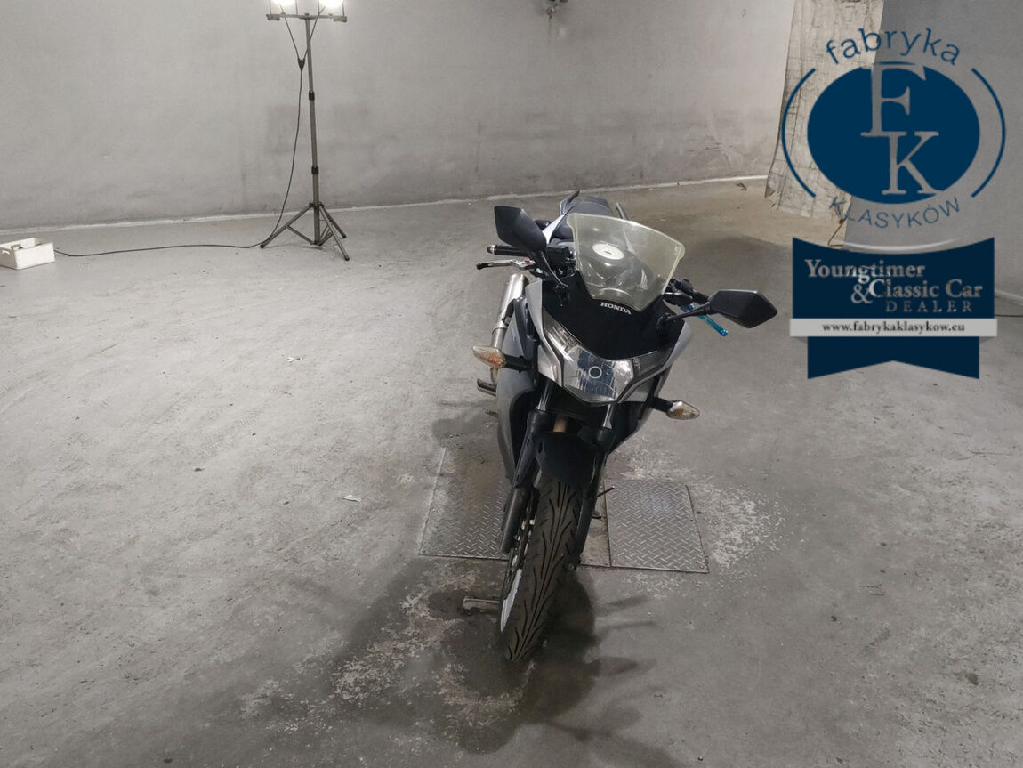 HONDA CBR250R  - zdjęcie 4