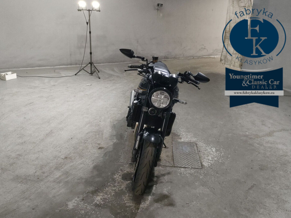 KAWASAKI Z900RS 2018 - zdjęcie 4