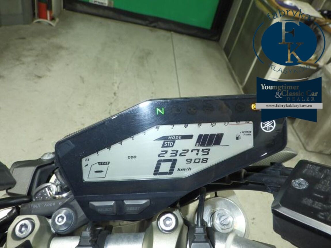 YAMAHA MT-09A 2015 - zdjęcie 15